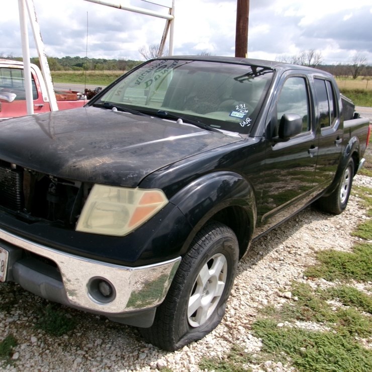 2006 NISSAN PU- NOT RUNNING W/ EXTRA MOTOR