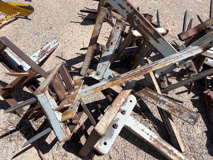 #9114-•-lot-of-spike-tooth-shanks-image-4
