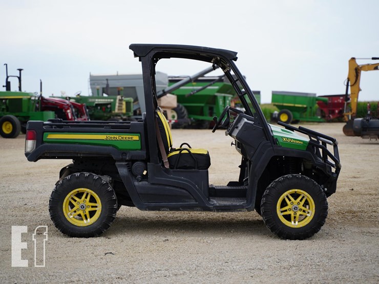 2019-john-deere-gator-xuv-835m-image-4