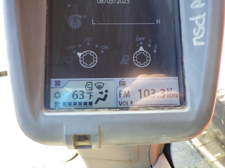 2015-hitachi-zx350-lc-5n-image-45