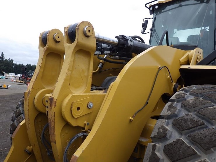 2022-caterpillar-980-image-14