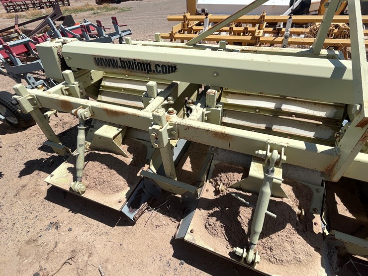 #9039-•-b.w.-implement-company-3-pt-4-row-bed-shaper-image-36