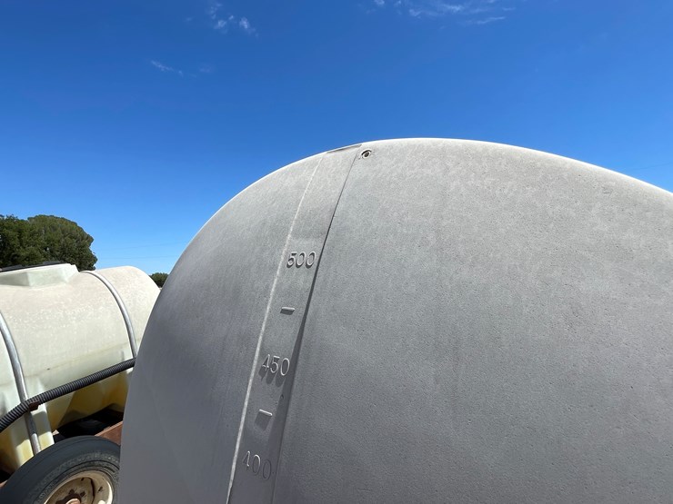#9132-•-500-gallon-fertilizer-tank-image-7