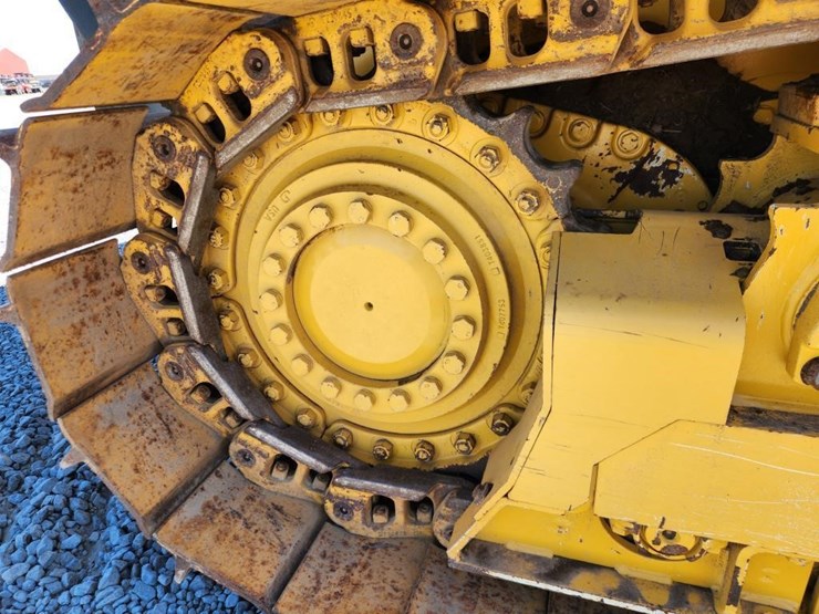 2023-deere-700l-image-24