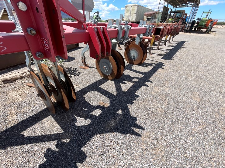 #9121-•-dave-koenig-3-pt-row-crop-cultivator-image-10