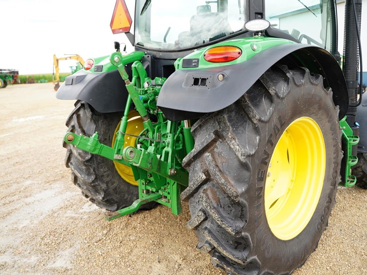 2014-john-deere-6115r-image-22