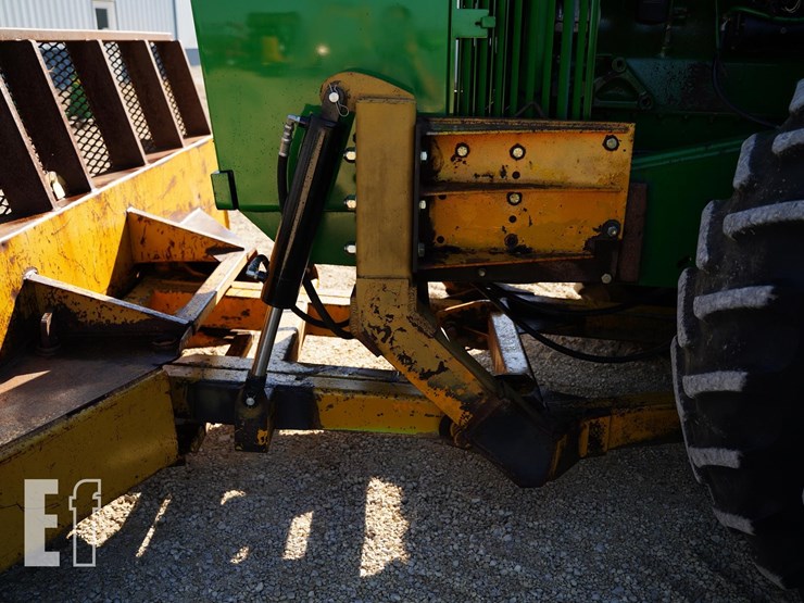 1990-john-deere-8760-image-13