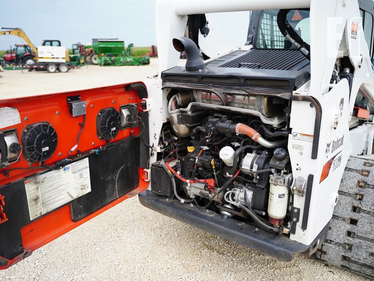 2022-bobcat-t770-image-21