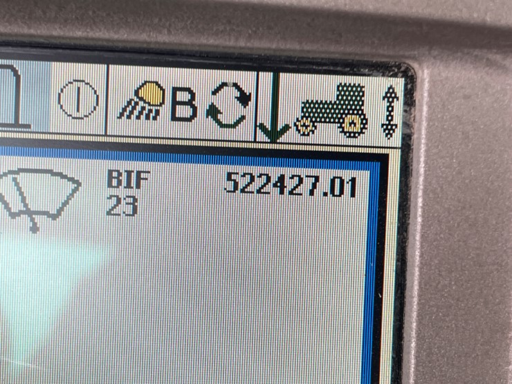 john-deere-7230-premium-image-44