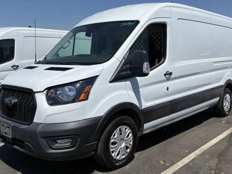 2021-ford-transit-image-1