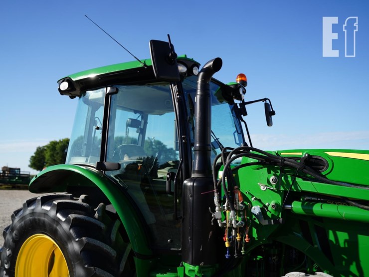 2017-john-deere-5090r-image-24
