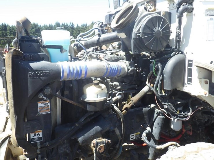 2015-peterbilt-pb348-16'-t/a-water-truck-image-22