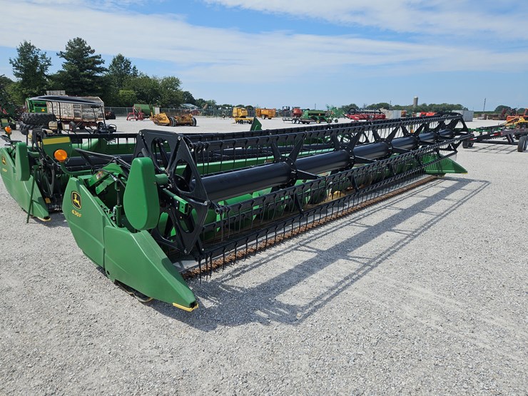 2011-john-deere-630f-image-1