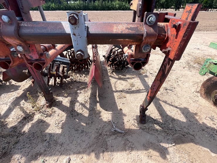 #9032-•-custom-3-pt-tillage-tool-bar-image-5