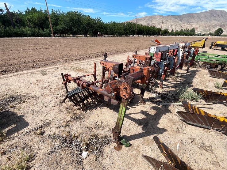 #9032-•-custom-3-pt-tillage-tool-bar-image-10