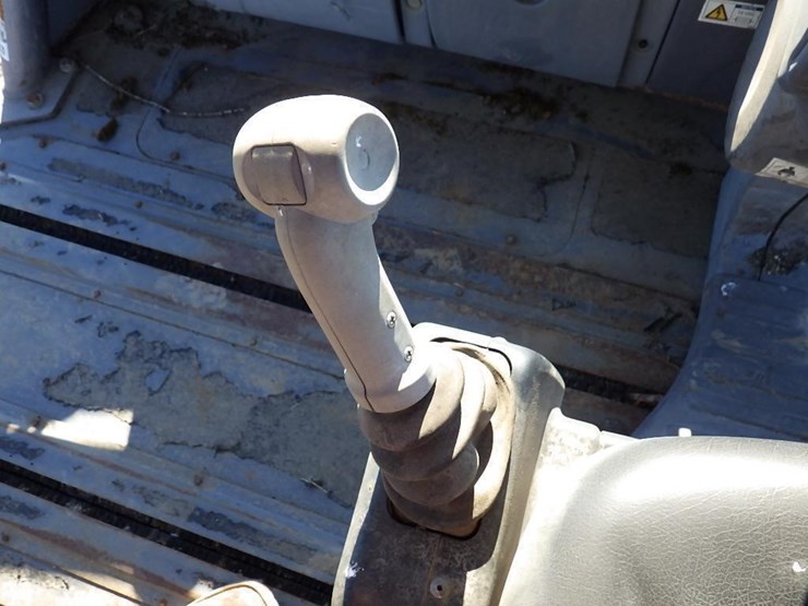 2012-hamm-hd140vvh-smooth-drum-compactor-image-41