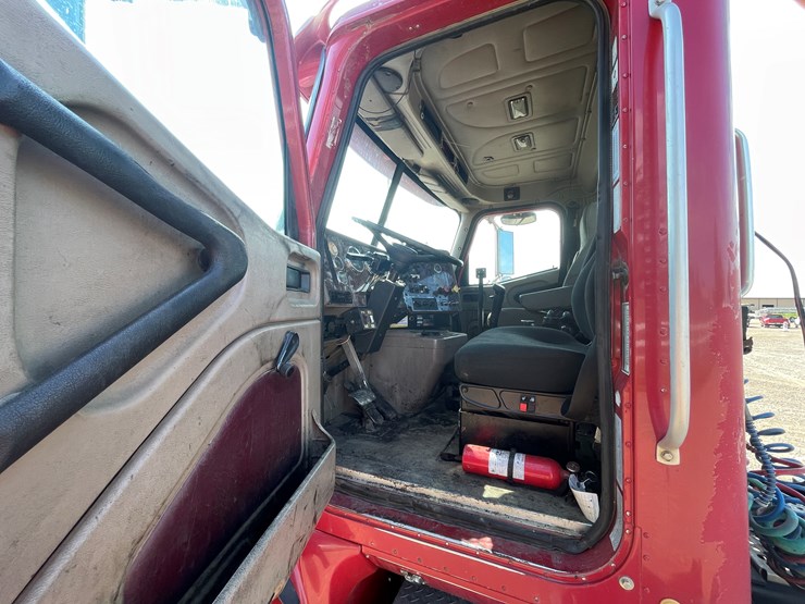 2006-international-9200i-image-23