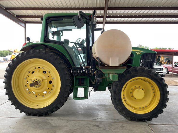 john-deere-7230-premium-image-5