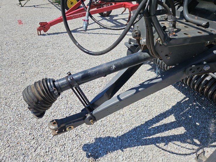 #203062-•-2015-claas-360-variant-baler-image-9
