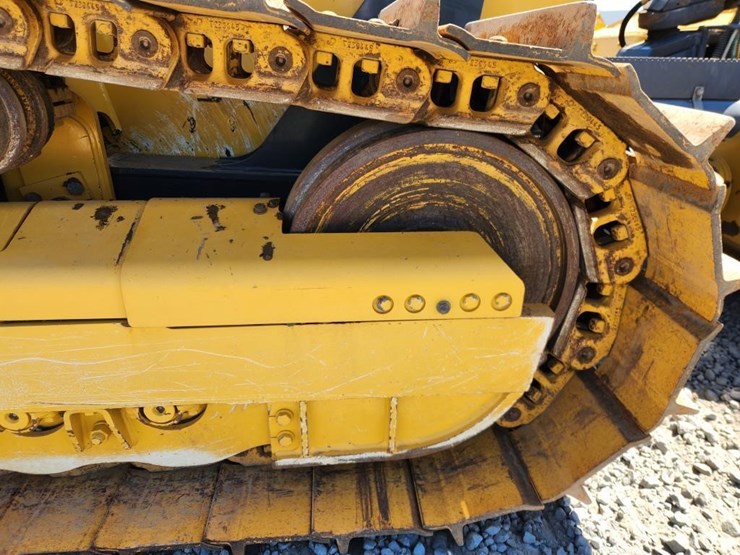 2023-deere-700l-image-21