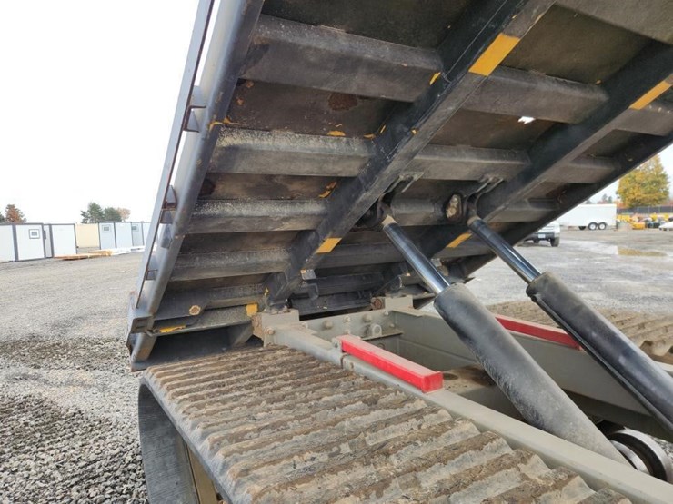 2016-terramac-rt9-image-25