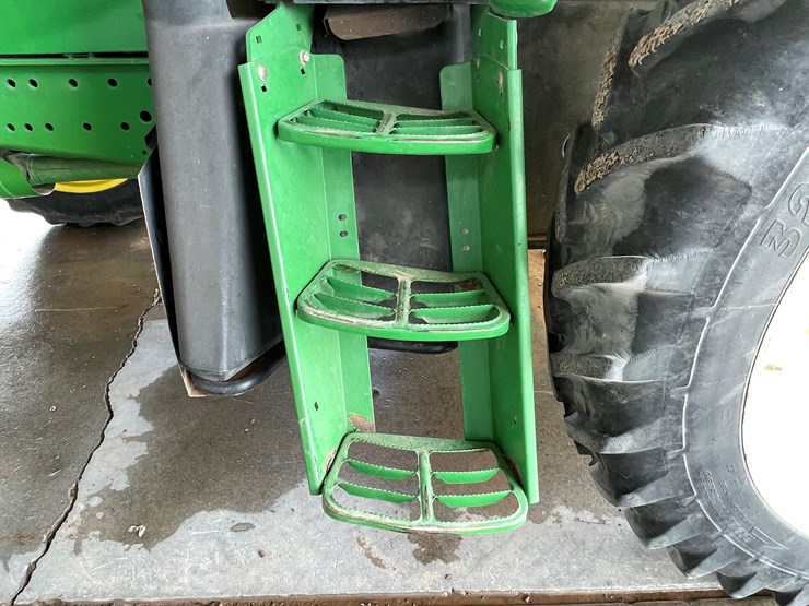 john-deere-7230-premium-image-48