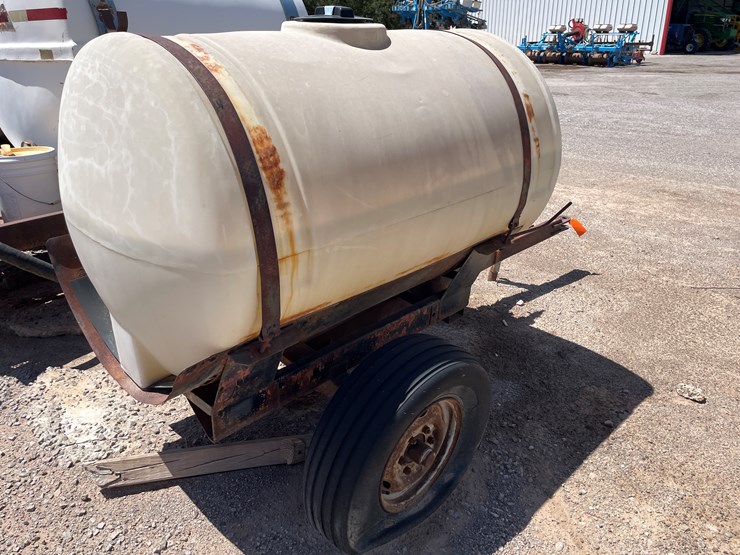 #9135-•-300-gallon-fertilizer-tank-image-2