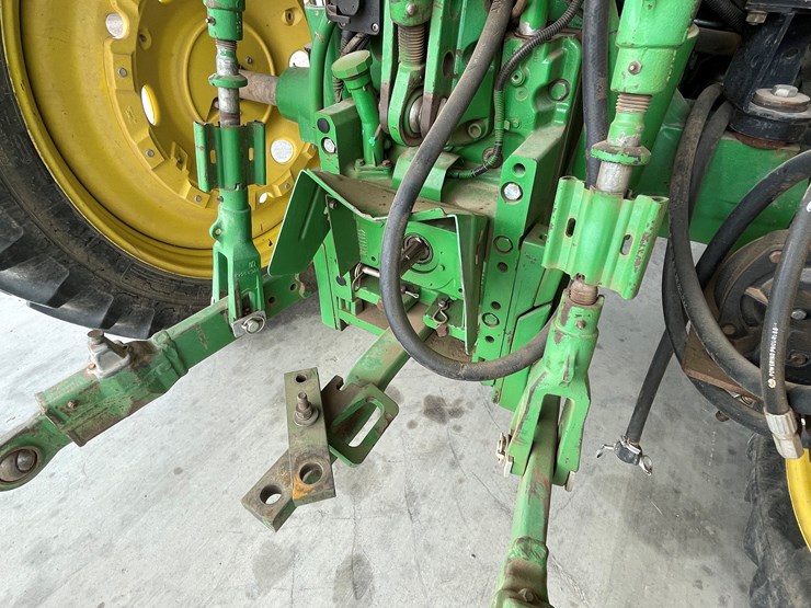 john-deere-7230-premium-image-11