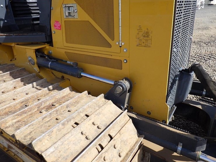 2019-deere-450k-lgp-image-15