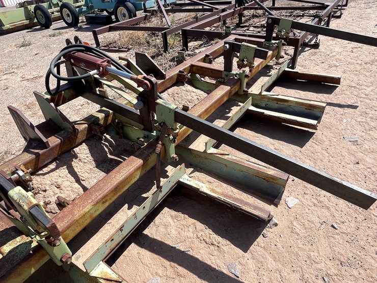 #9024-•-13'-4-row-bedder-image-8