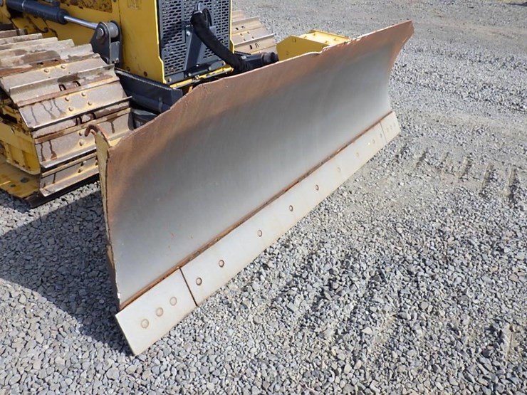 2021-deere-450k-lgp-image-11