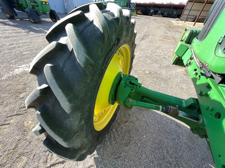 john-deere-7230-premium-image-32