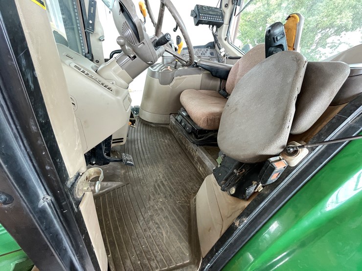john-deere-7230-premium-image-28