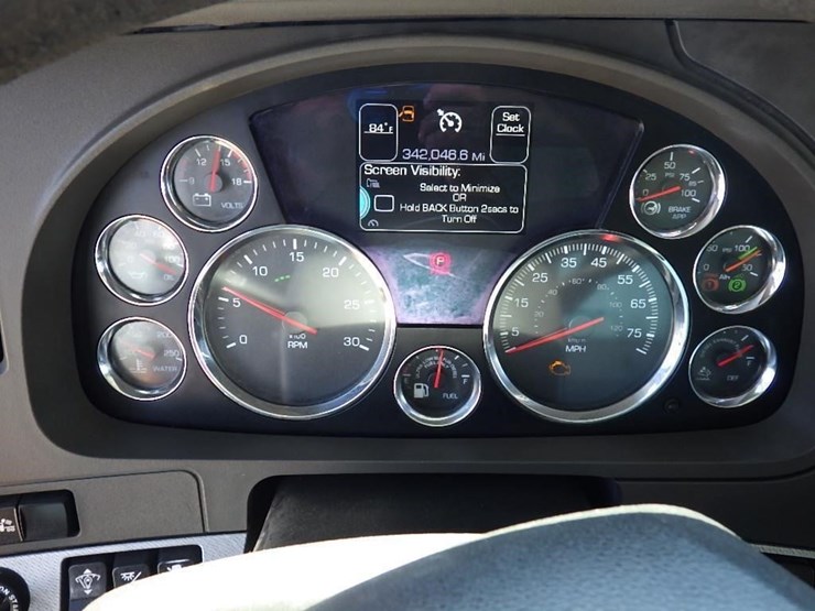 2017-kenworth-t880-image-23