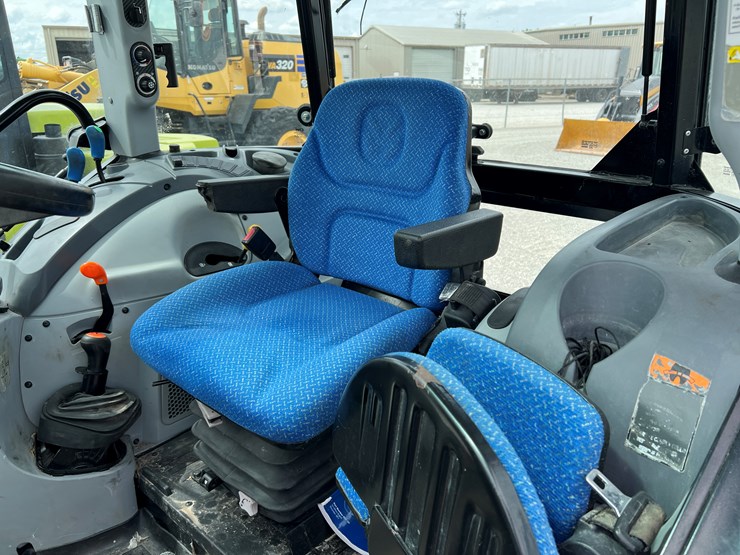 2015-new-holland-t4.75-image-6