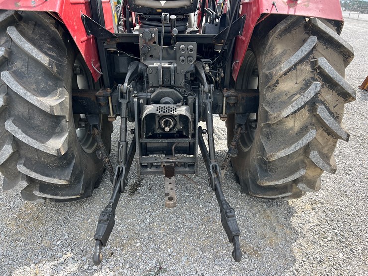 2011-case-ih-farmall-95u-image-8