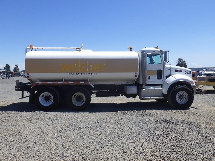2015-peterbilt-pb348-16'-t/a-water-truck-image-3