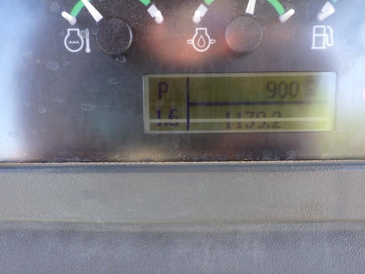 2019-deere-450k-lgp-image-35
