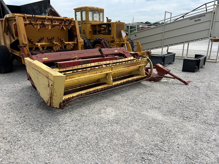 new-holland-469-image-1