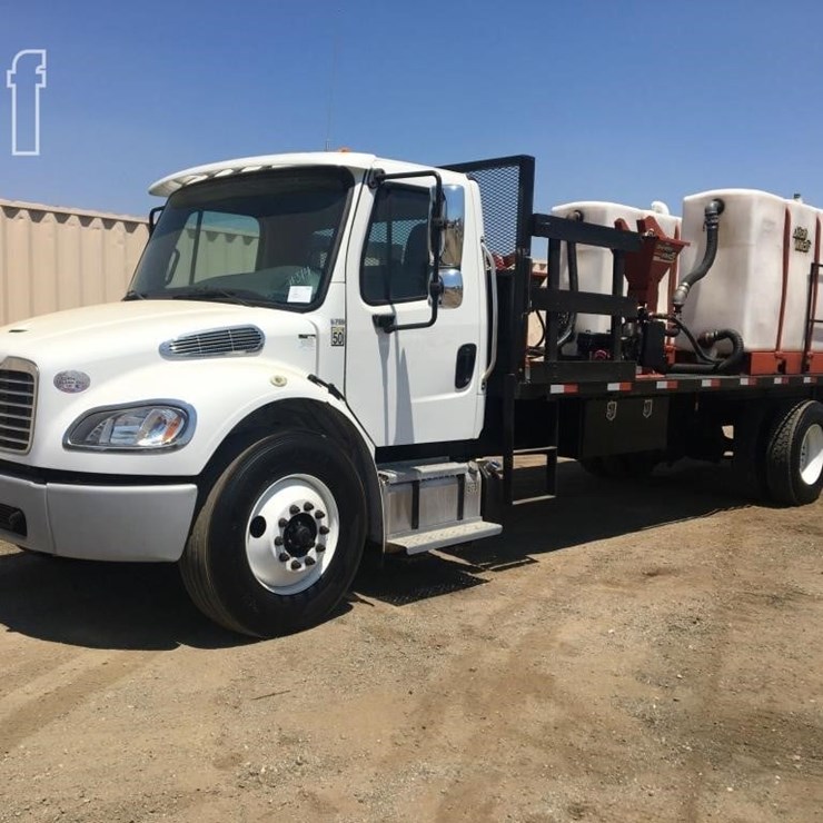 2017 FREIGHTLINER BUSINESS CLASS M2 106