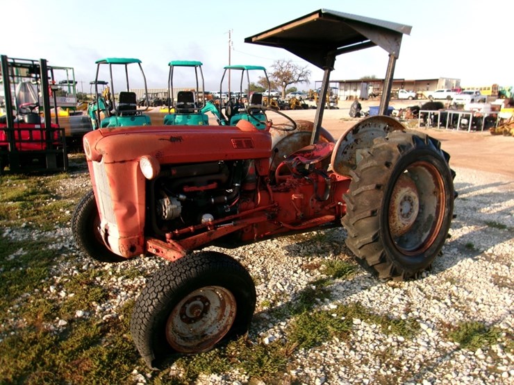 ford-tractor-image-1