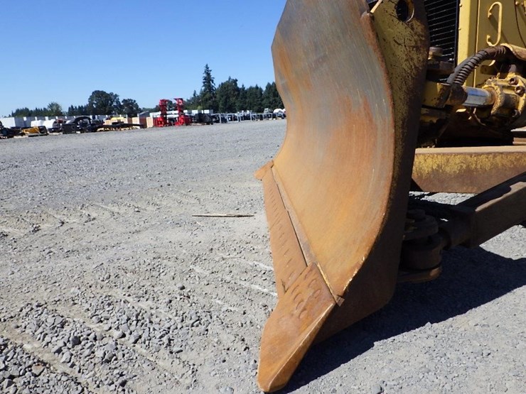 2011-caterpillar-d7e-image-15