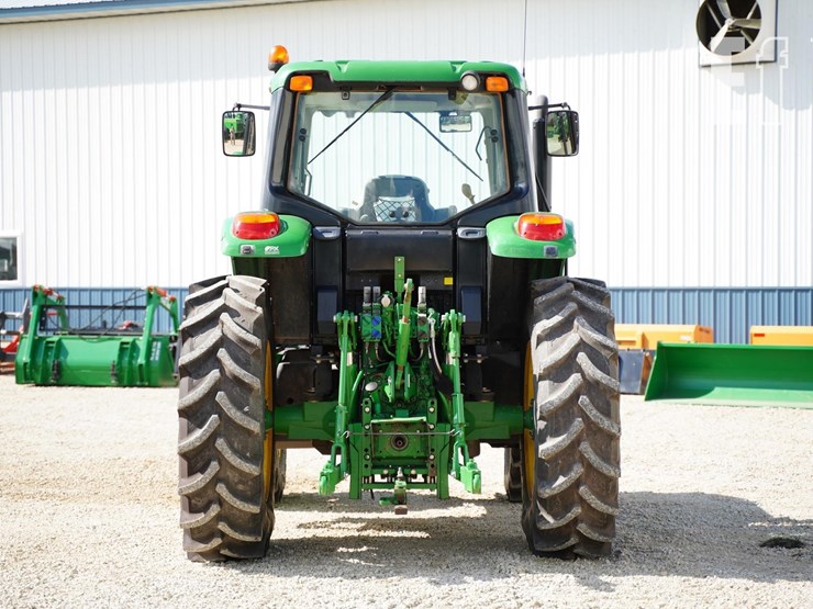 2018-john-deere-6120m-image-6
