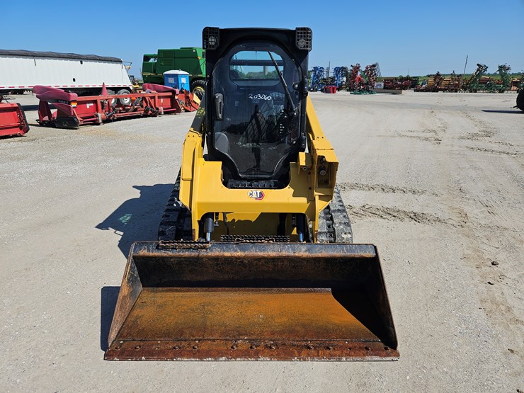 2019-caterpillar-259d3-image-2