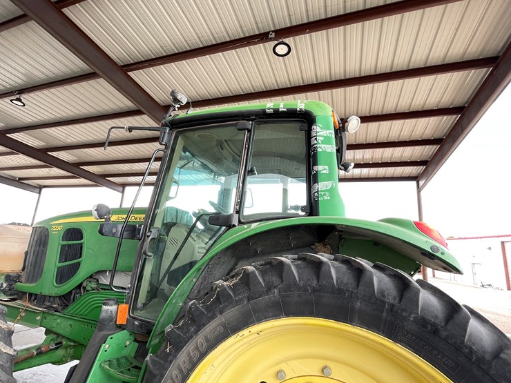 john-deere-7230-premium-image-47