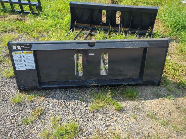 wolverine---63"-xtereme-manure-fork-attachment-mf-13-63w---skid-steer-image-2
