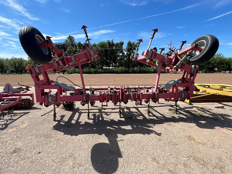 #9030-•-dave-koenig-3-pt-folding-gallina-tillage-tool-bar-image-1
