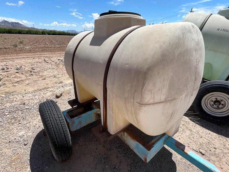 #9130-•-300-gallon-fertilizer-tank-image-8