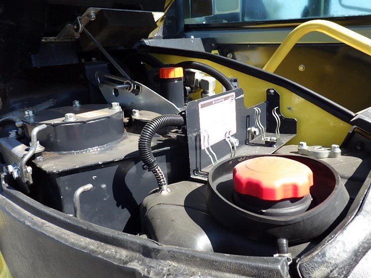 2011-yanmar-sv100-1-image-17