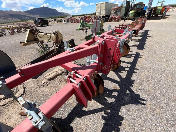 #9121-•-dave-koenig-3-pt-row-crop-cultivator-image-12